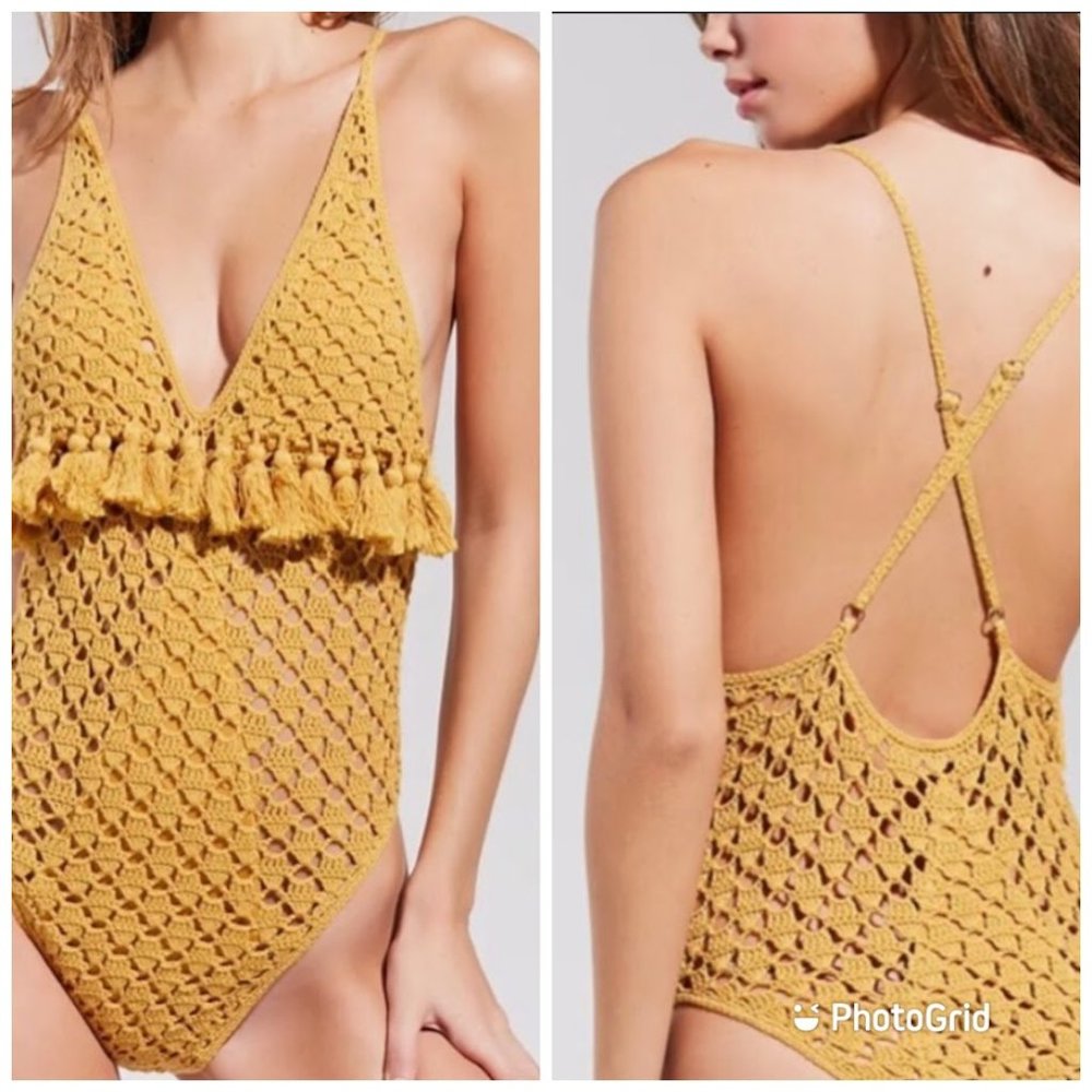 Somedays Lovin Crochet w/ Tassells Swimsuit-Sz M